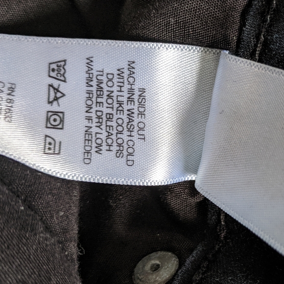 Kenneth Cole Reaction Skinny Jeans - Picture 3 of 8